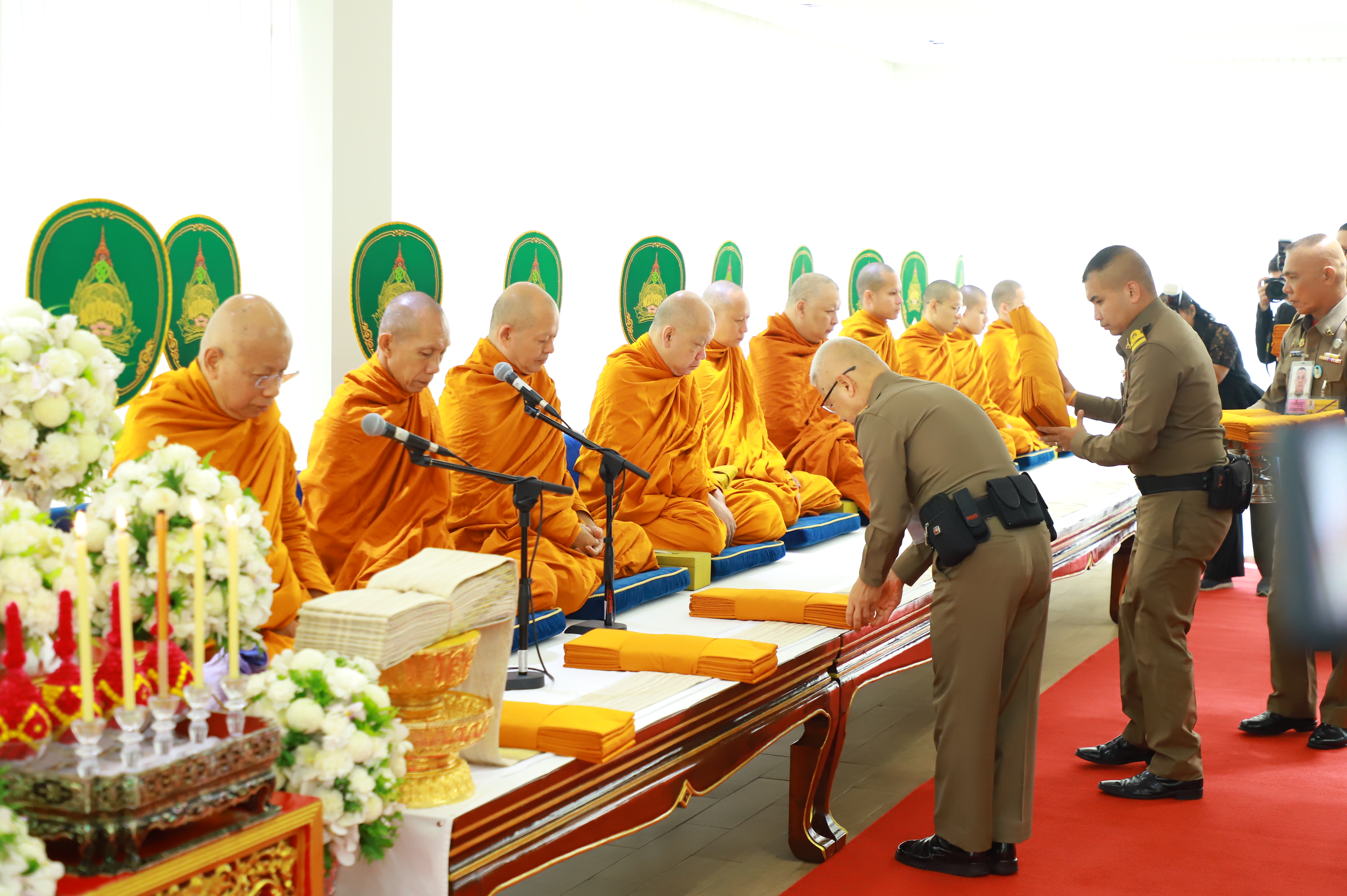 title - ส.ป.ก. เข้าร่วมพิธีเจริญพระพุทธมนต์บำเพ็ญพระราชกุศล ถวายความอาลัยแด่ สมเด็จพระนางเจ้าสิริกิติ์ พระบรมราชินีนาถ พระบรมราชชนนีพันปีหลวง และสมเด็จพระเจ้าลูกเธอ เจ้าฟ้าพัชรกิติยาภา นเรนทิราเทพยวดี กรมหลวงราชสาริณีสิริพัชร มหาวัชรราชธิดา